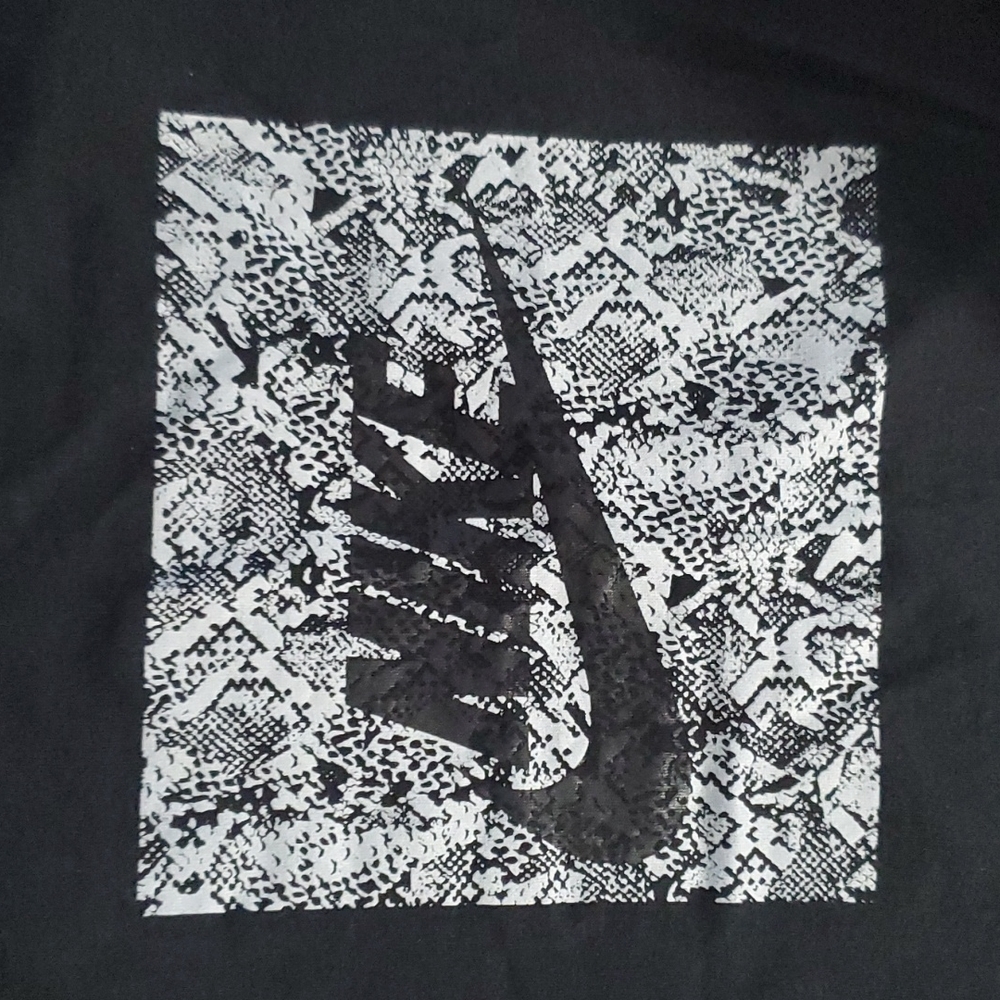 Women's Nike Tanktop - Picture 3 of 6